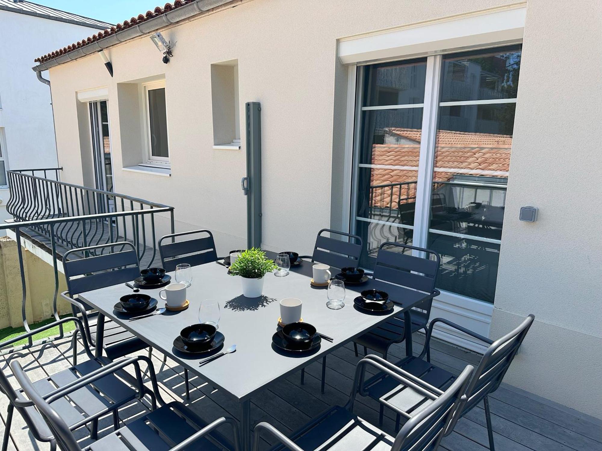 Les Appartements Du Carnot - Terrasses Et Jardins La Rochelle  Bagian luar foto