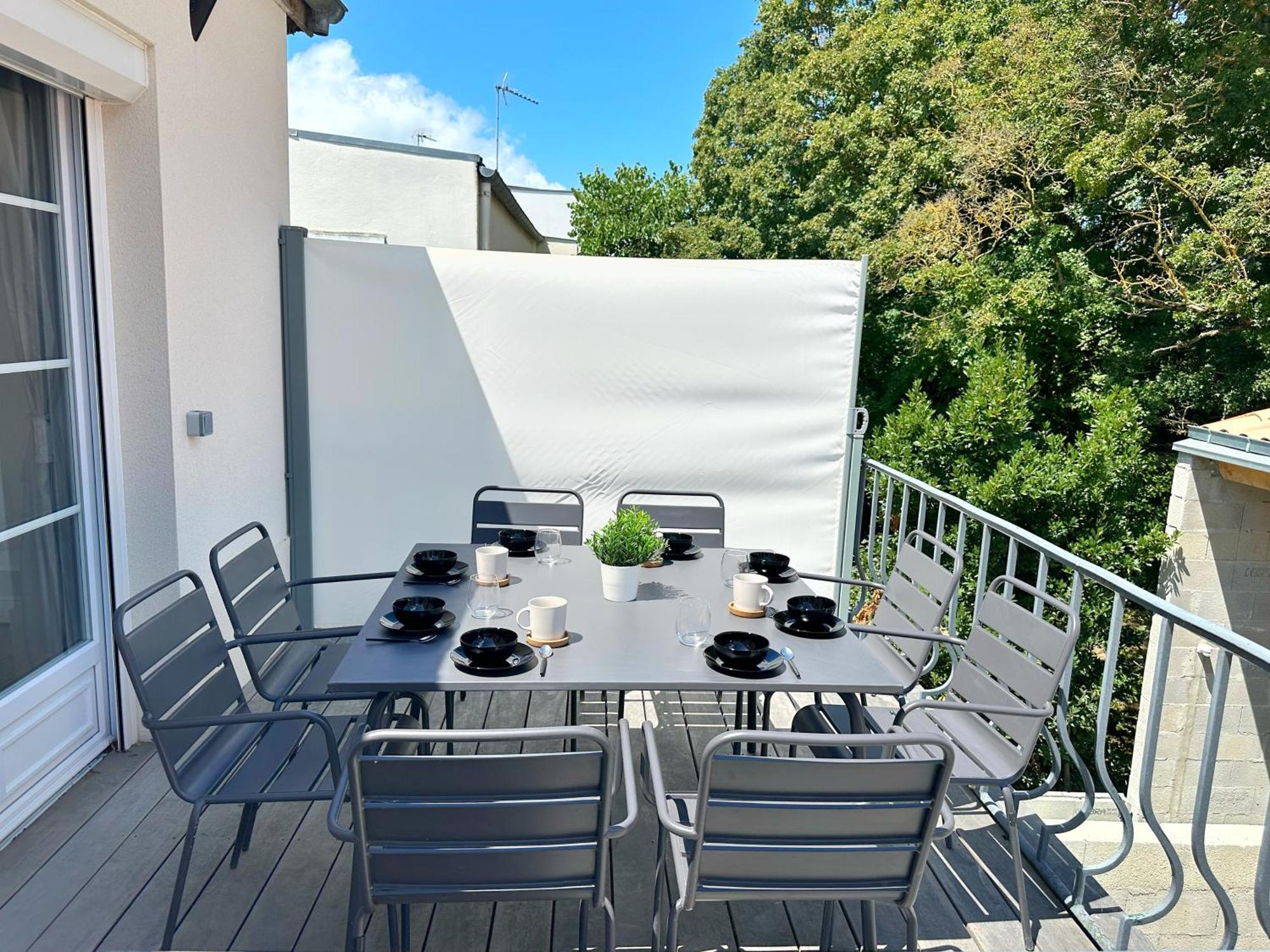 Les Appartements Du Carnot - Terrasses Et Jardins La Rochelle  Bagian luar foto